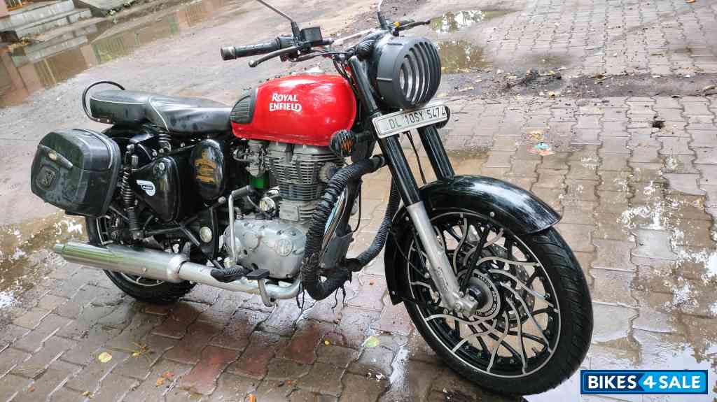 Royal Enfield Classic 350 Redditch Red