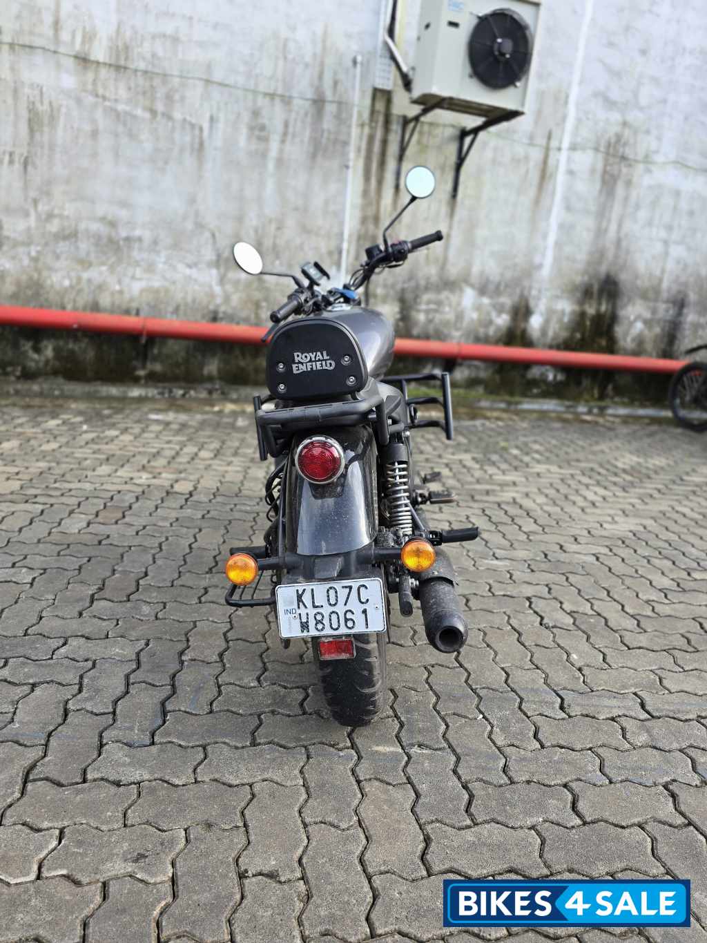 Grey Royal Enfield Meteor 350 Fireball