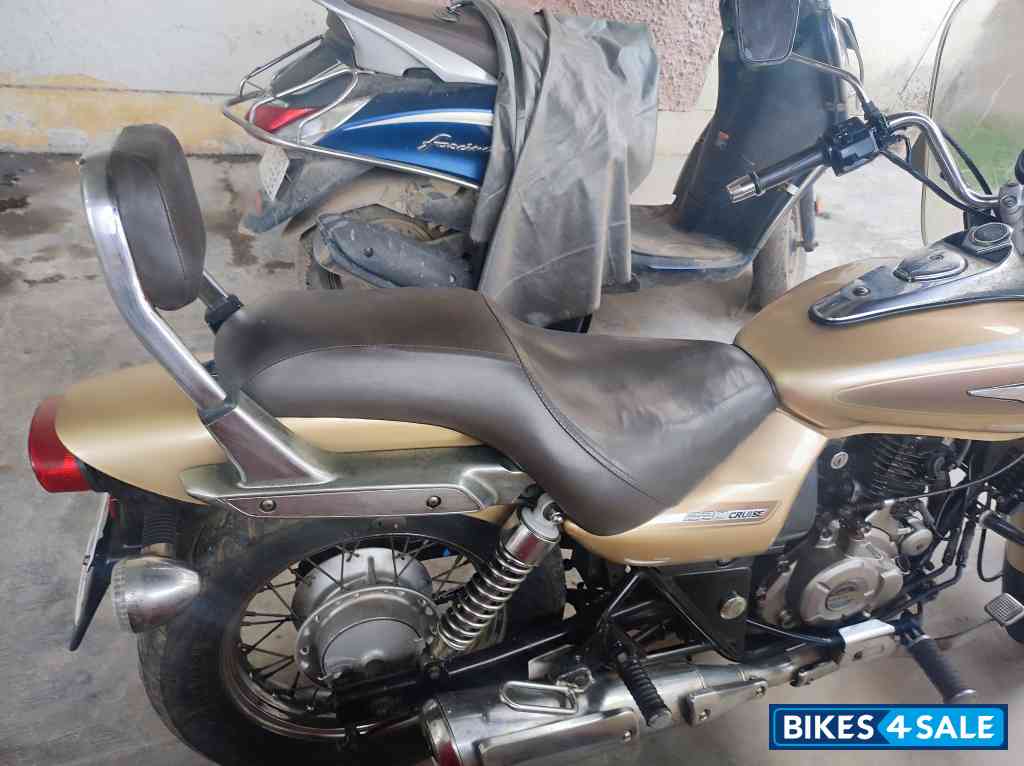 Bajaj Avenger Cruise 220