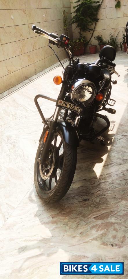 Royal Enfield Meteor 350 Stellar