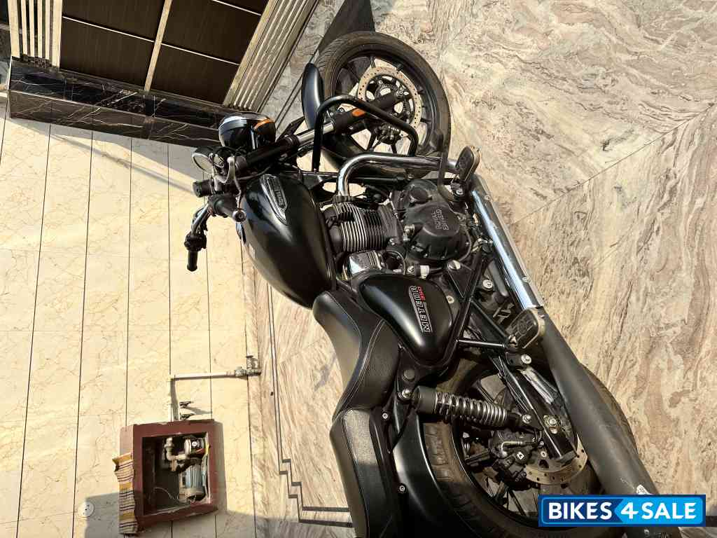 Royal Enfield Meteor 350 Stellar