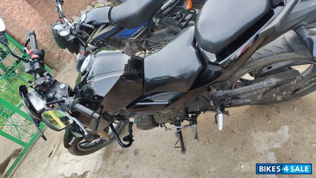 TVS Apache RTR 200 4V