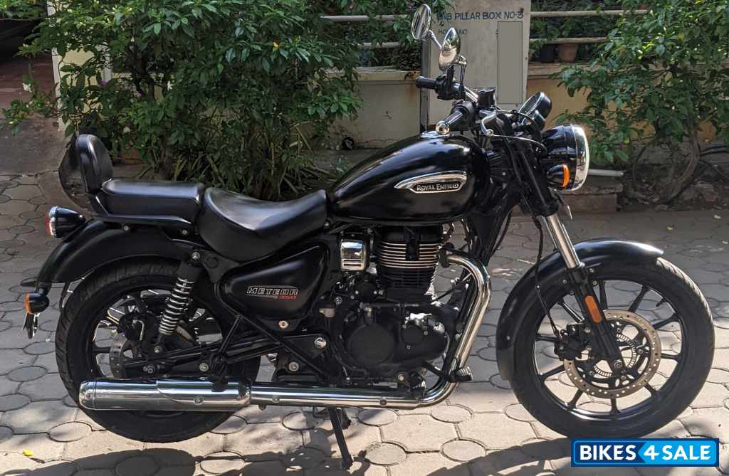 Royal Enfield Meteor 350 Stellar