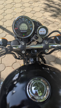 Royal Enfield Meteor 350 Stellar