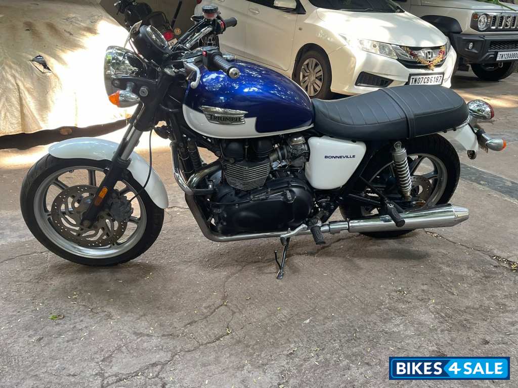 Triumph Bonneville T100