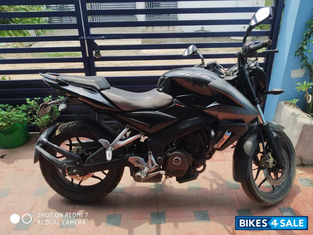 Bajaj Pulsar AS 200