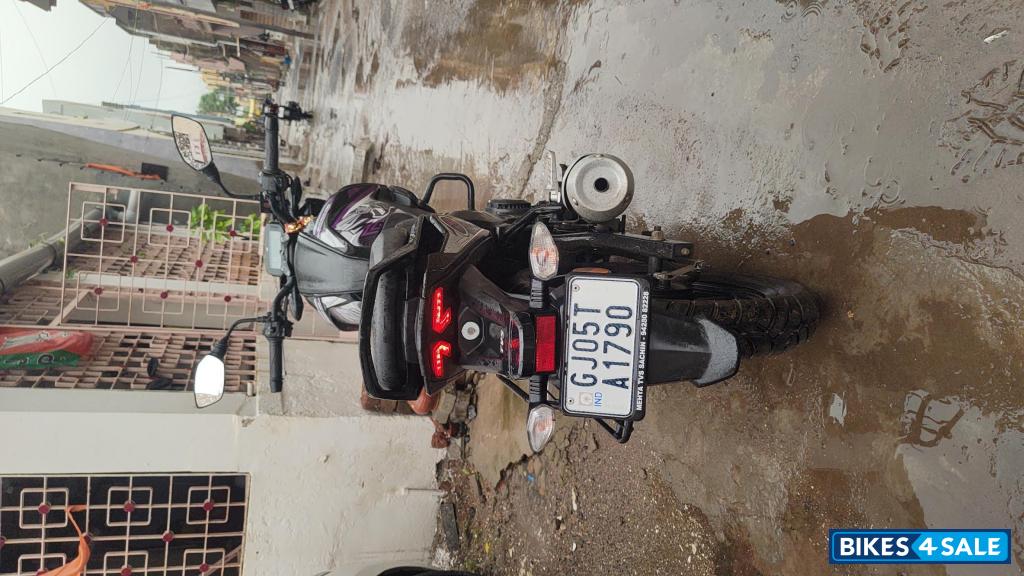 Super Squad Edition Black Pant TVS Raider 125 Marvel Super Squad Edition