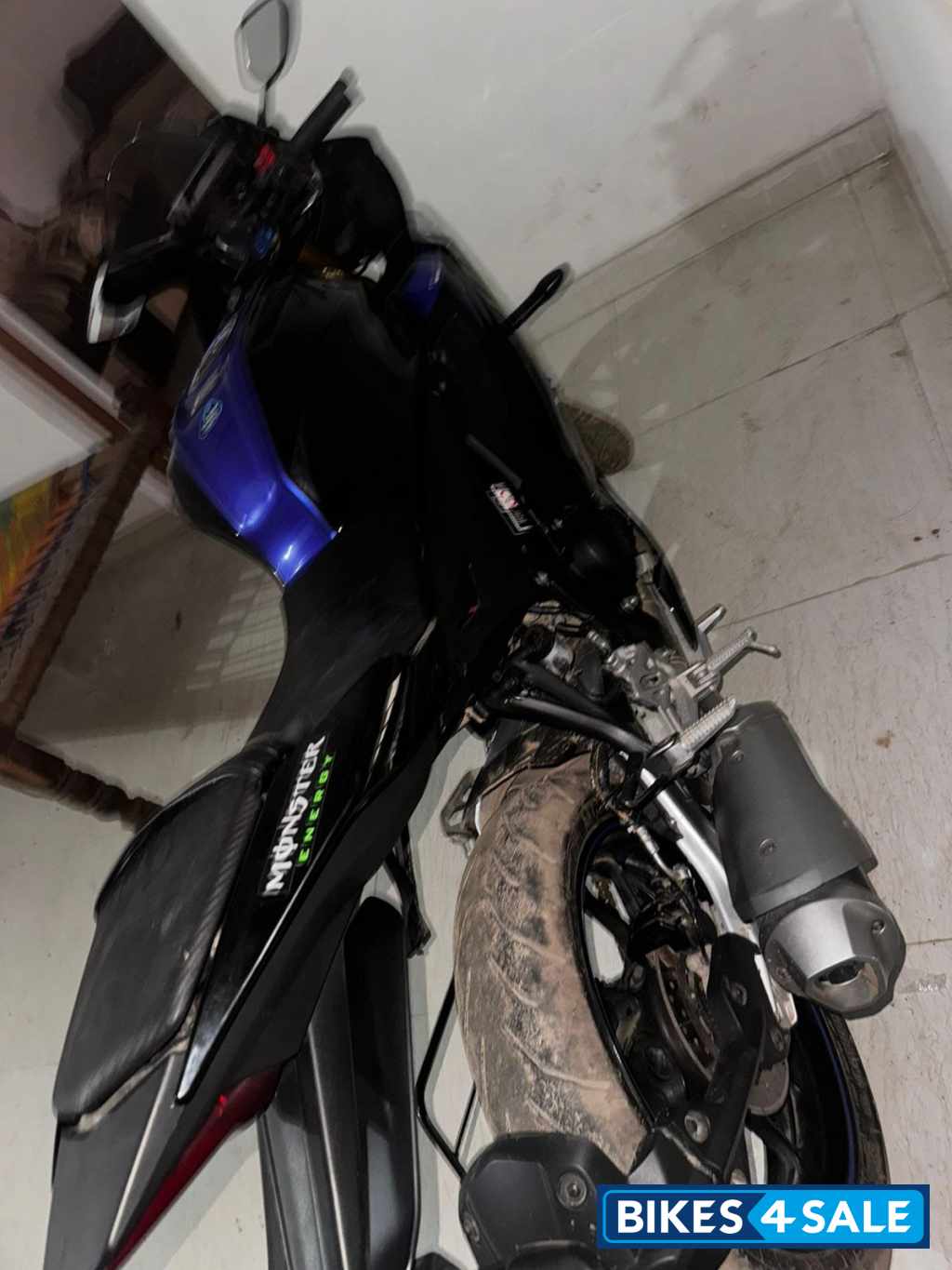 Yamaha R15 V4