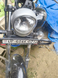 Bajaj Avenger Street 180
