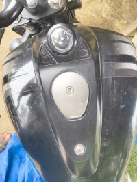 Bajaj Avenger Street 180