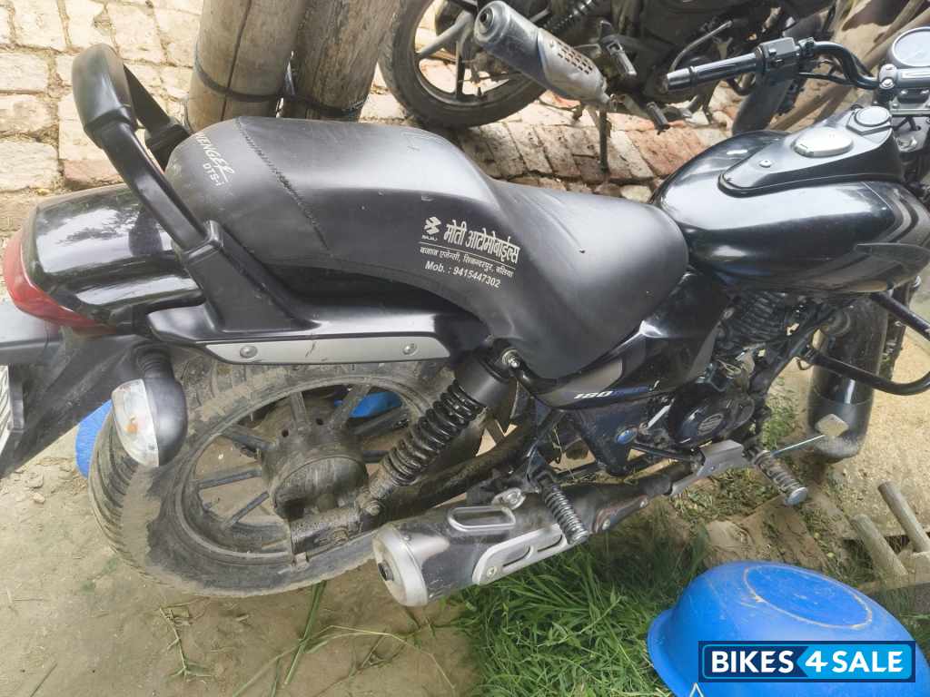 Bajaj Avenger Street 180