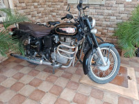 Black Royal Enfield Bullet Standard 350