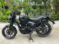 Rebel Black Royal Enfield Hunter 350 Metro