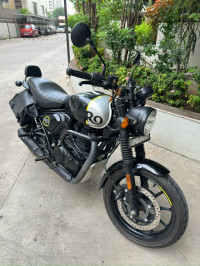 Rebel Black Royal Enfield Hunter 350 Metro