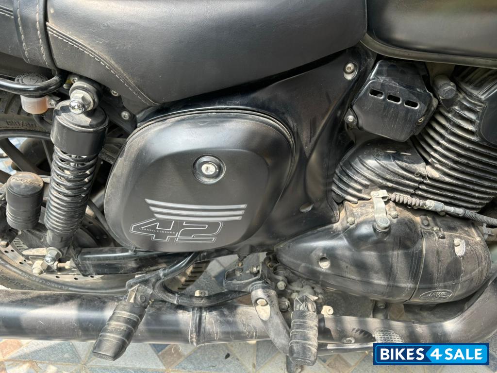 Jawa 42 Dual Channel ABS AllStar Black