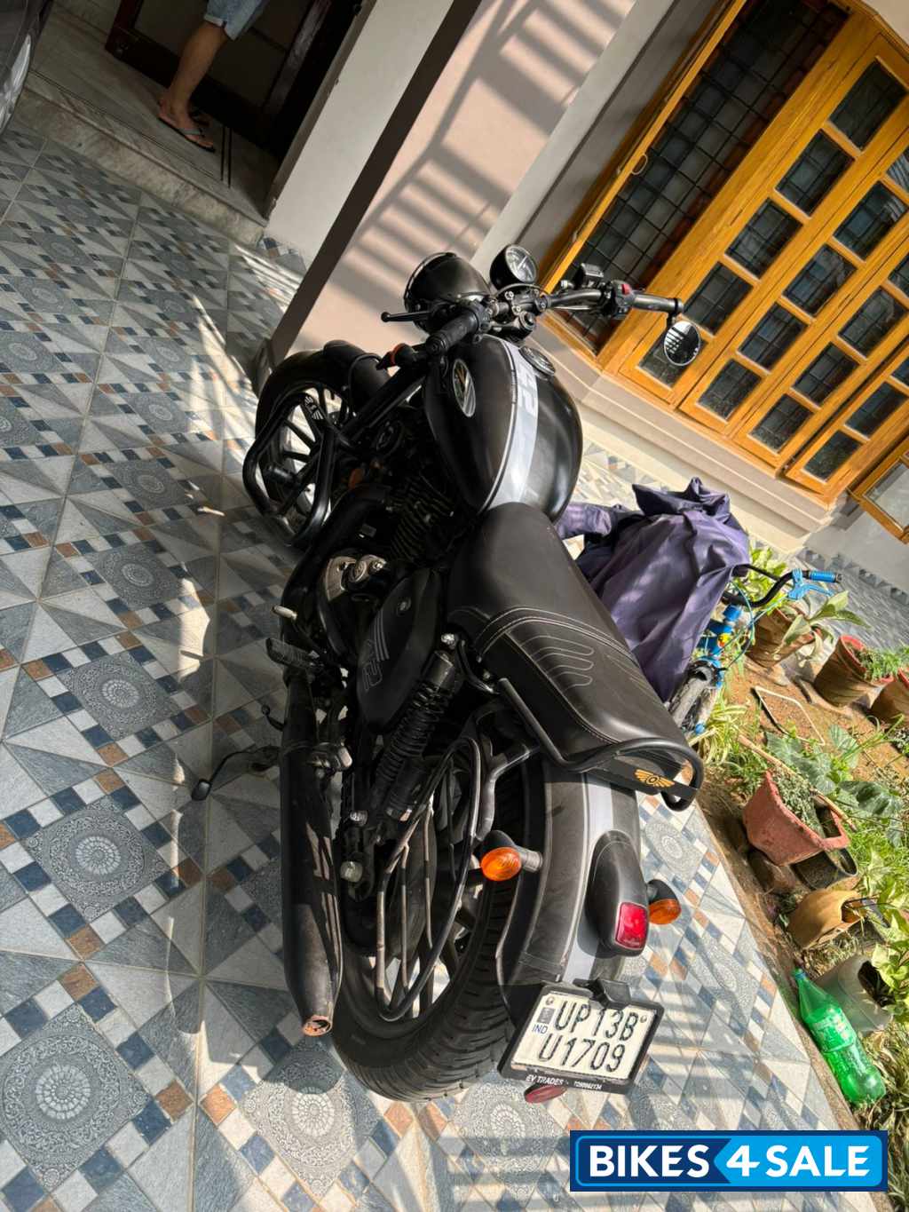 Jawa 42 Dual Channel ABS AllStar Black