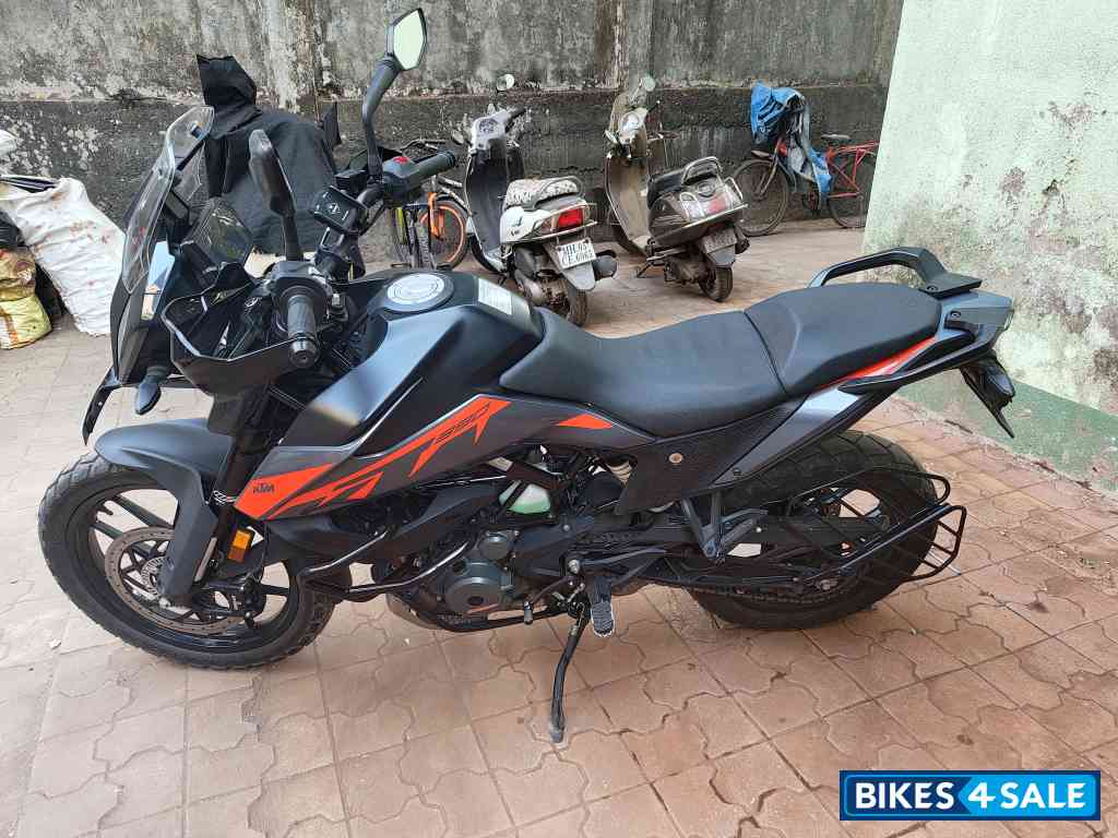 Black KTM 390 Adventure 2022