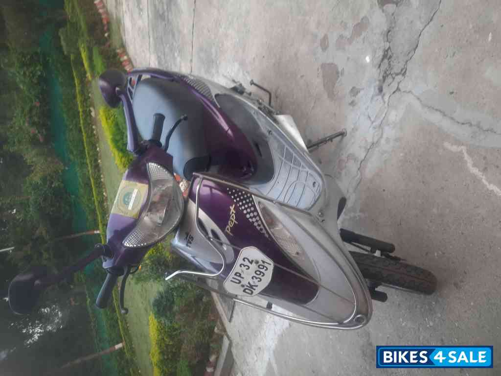 Blue Black Bajaj Discover 125