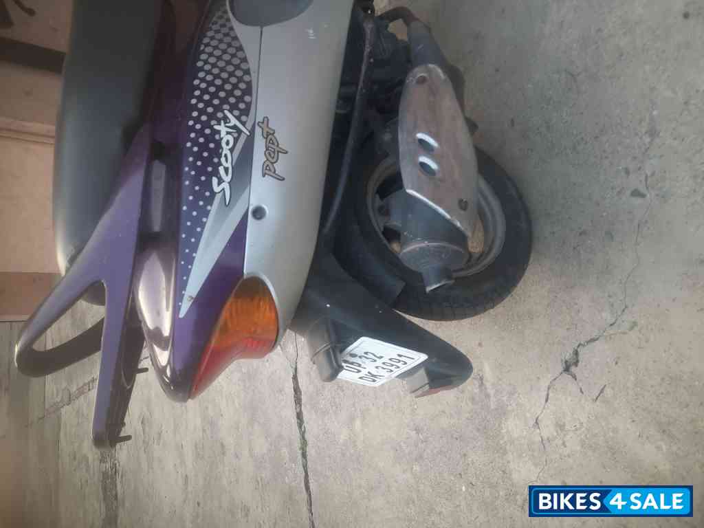 Blue Black Bajaj Discover 125