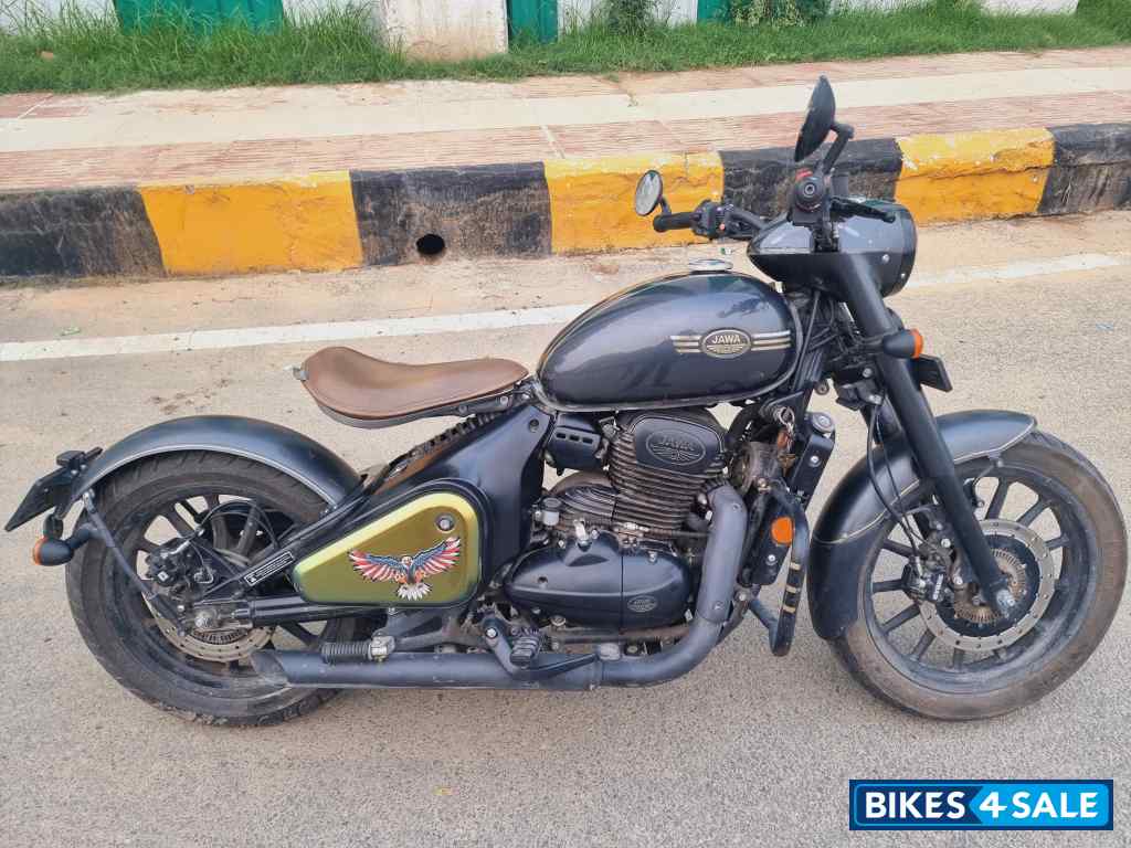 Charcoal Matt Grey Jawa Perak BS6