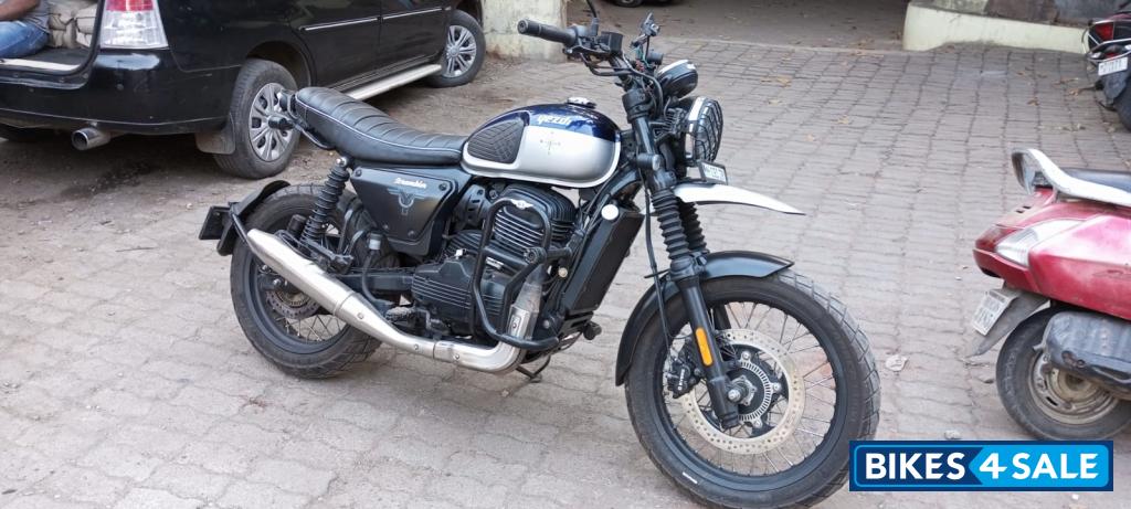 Blue And Silver Yezdi Scrambler Dual Tone