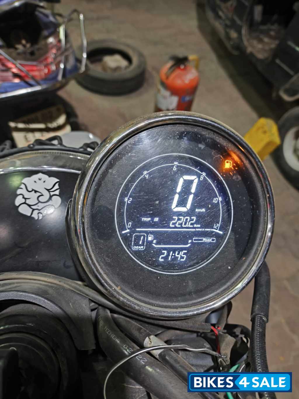 Blue And Silver Yezdi Scrambler Dual Tone