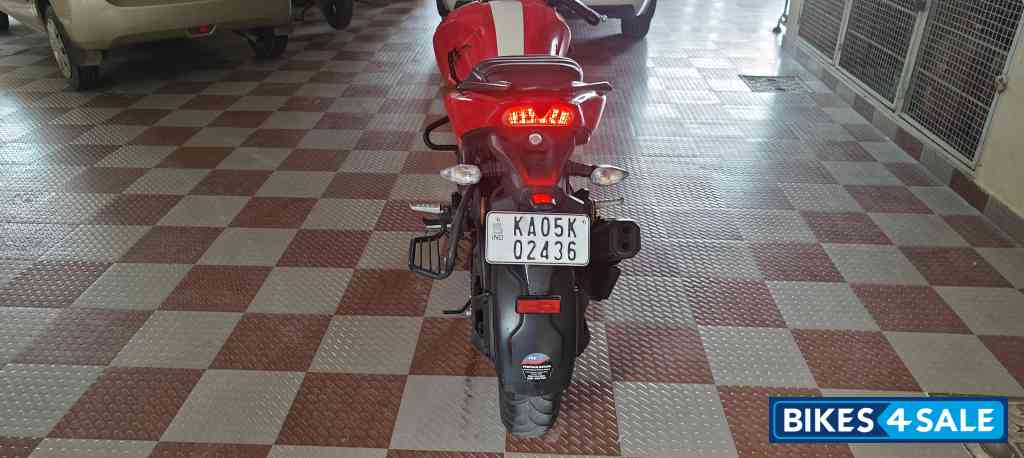 Red TVS Apache RTR 160 4V