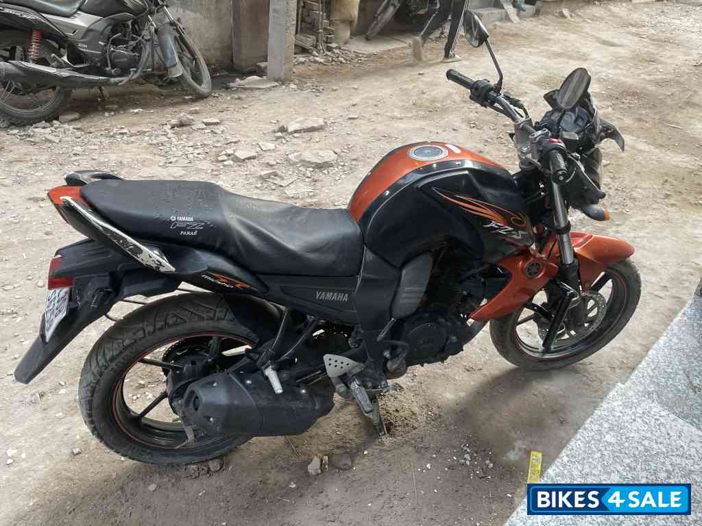 Yamaha FZ-S