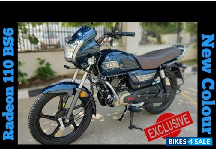 Red Bajaj Freedom 125 NG04 Disc LED