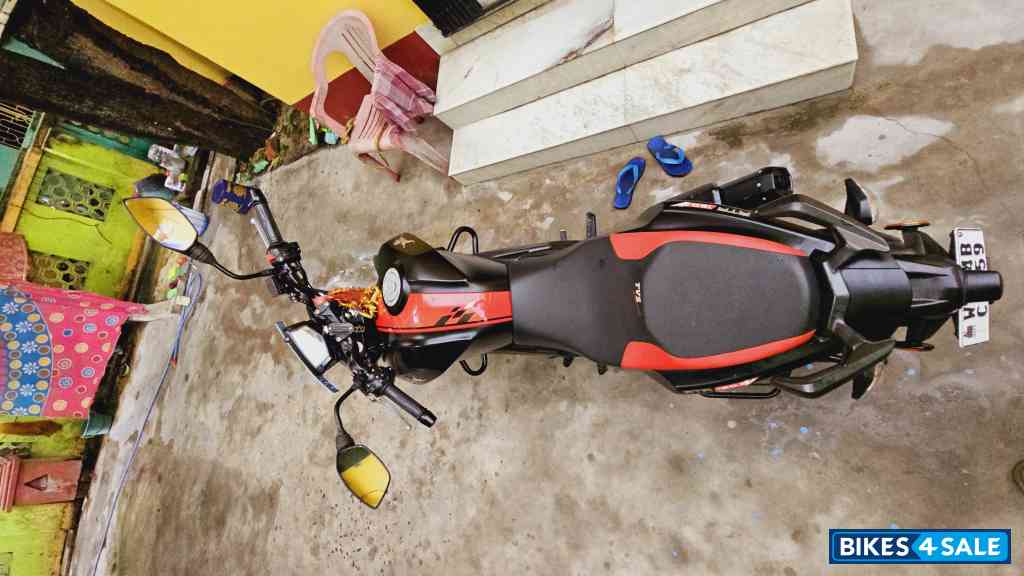 Black And Red TVS Apache RTR 160 4V Special Edition