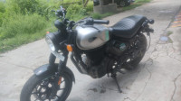Royal Enfield Hunter 350 Metro