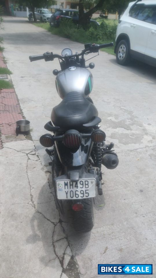 Royal Enfield Hunter 350 Metro