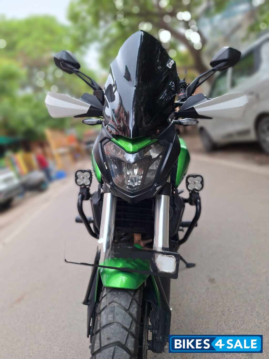 Bajaj Dominar 400 Disc