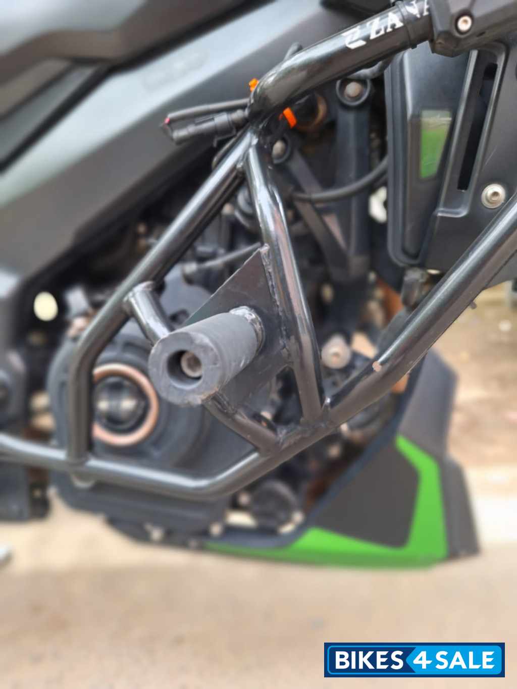 Bajaj Dominar 400 Disc