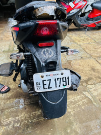 Nero Black Red Aprilia SR 150