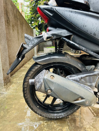 Nero Black Red Aprilia SR 150