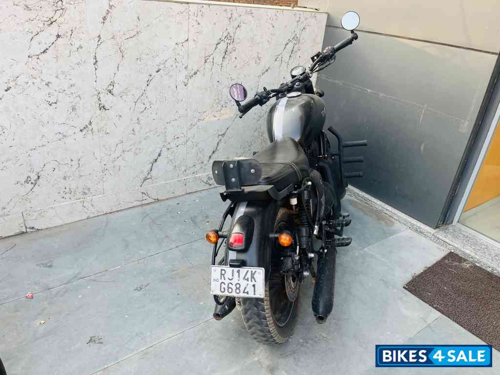 Jawa 42 Dual Channel ABS AllStar Black