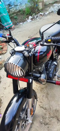 Black Royal Enfield Classic Stealth Black