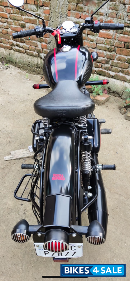 Black Royal Enfield Classic Stealth Black