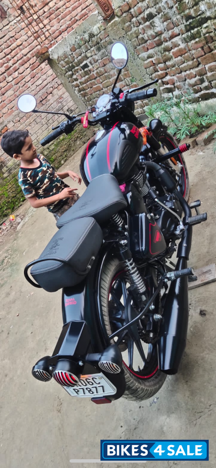 Black Royal Enfield Classic Stealth Black