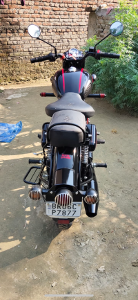 Black Royal Enfield Classic Stealth Black