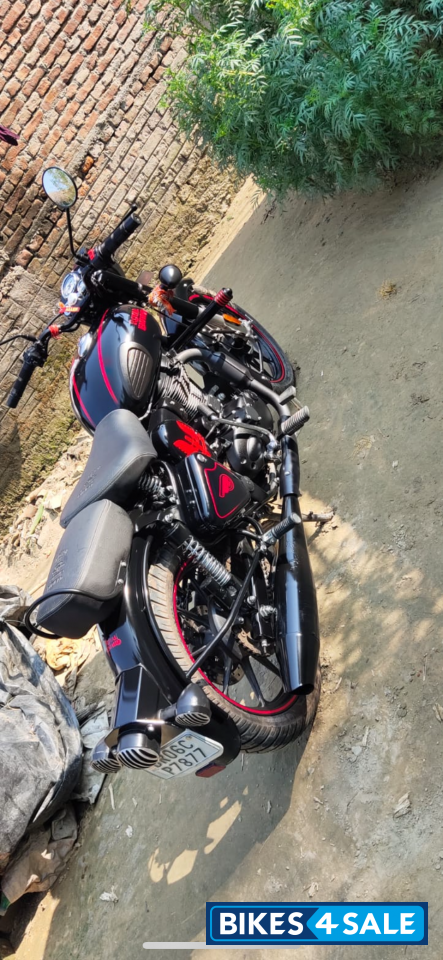 Black Royal Enfield Classic Stealth Black