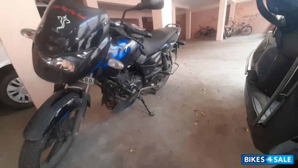 Bajaj Pulsar 150 Twin Disc