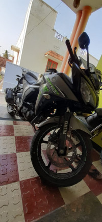 Black And Green Yamaha Fazer FI V2