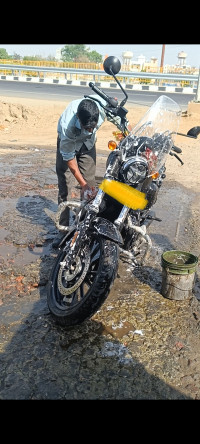 Yezdi Roadster Dark 2024 Model