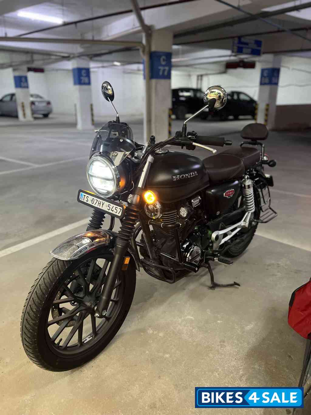 Matt Black Honda Hness CB350 DLX Pro