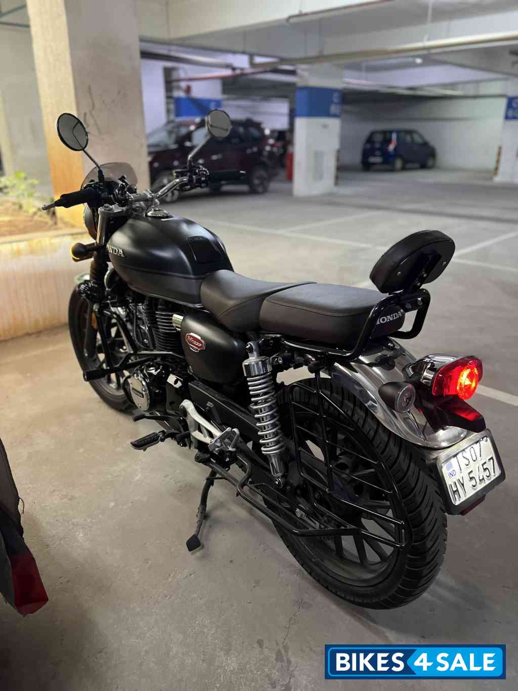 Matt Black Honda Hness CB350 DLX Pro