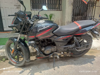 Ebony Black Red Dkl Bajaj Pulsar 150 BS6