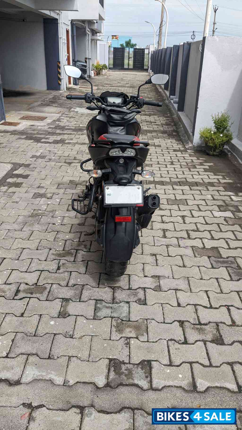 Matte Black TVS Apache RTR 160 4V Special Edition