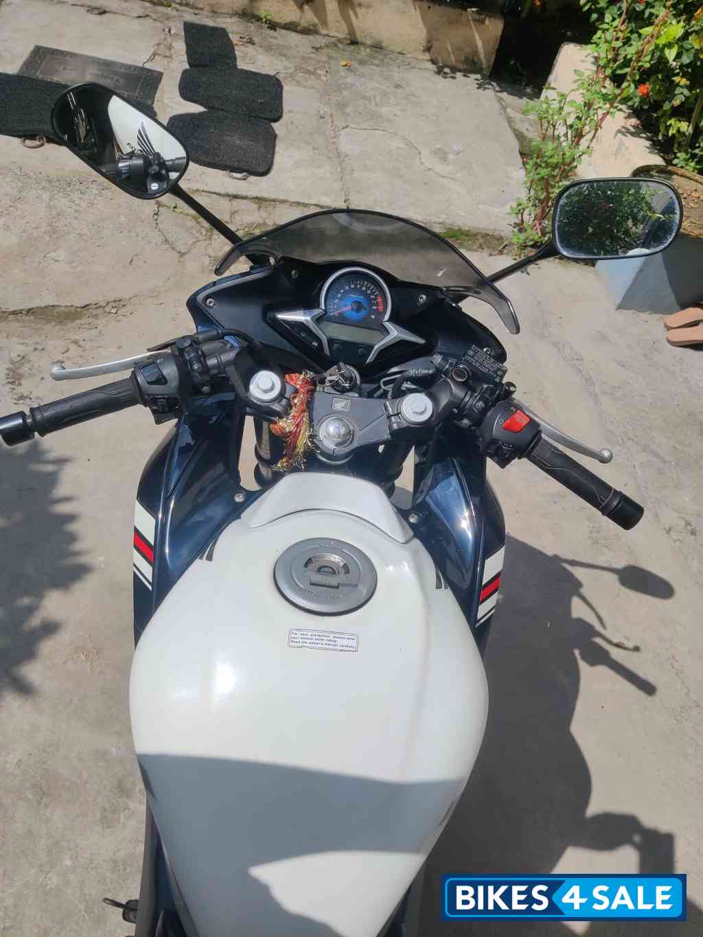 White And Black Honda CBR 250R ABS